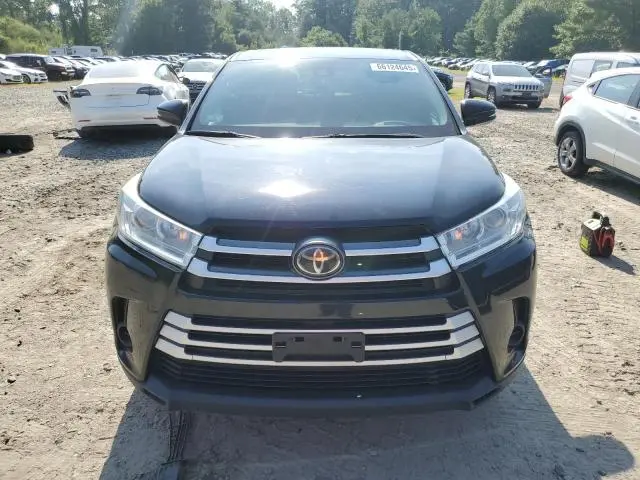 2017 TOYOTA HIGHLANDER LE  