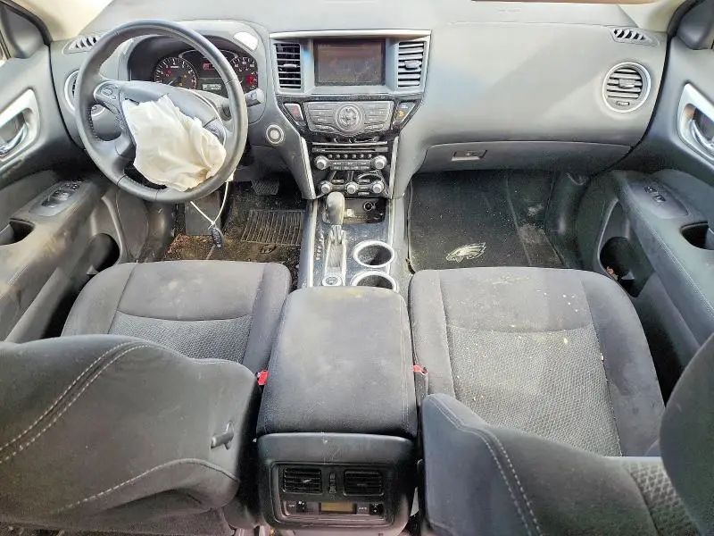 2015 NISSAN PATHFINDER SV  