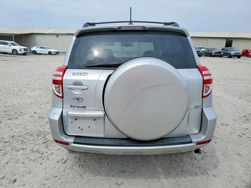 2011 TOYOTA RAV4 BASE  