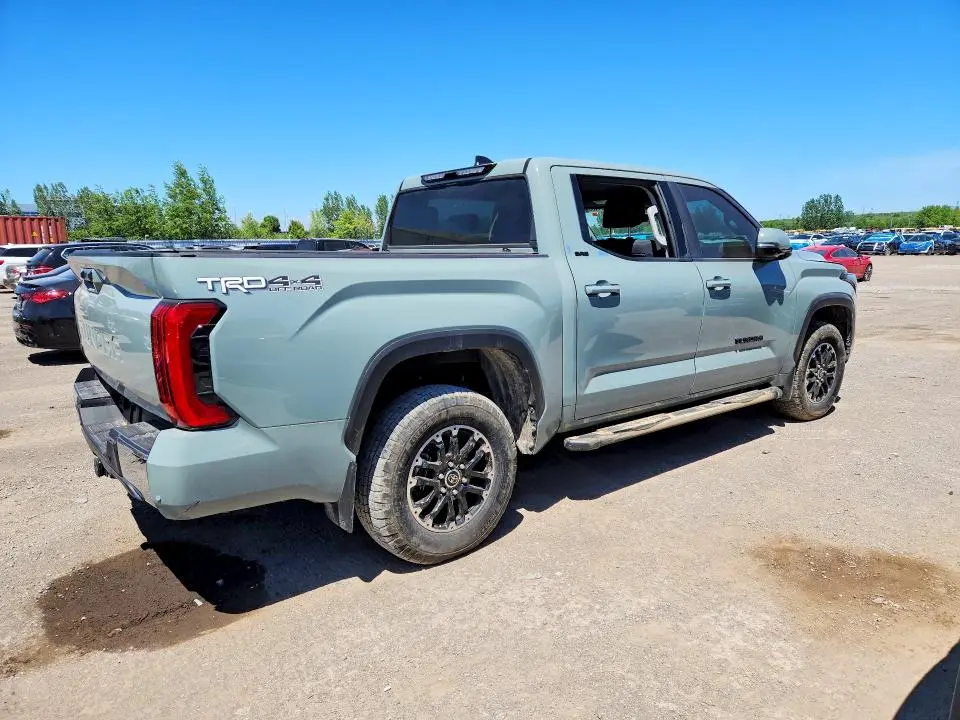 2024 TOYOTA TUNDRA SR5  