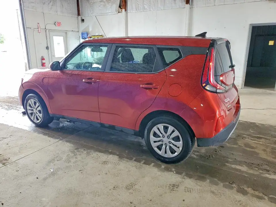 2025 KIA SOUL LX  