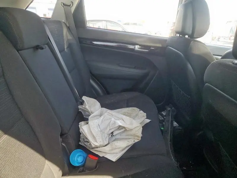 2014 KIA SORENTO LX  