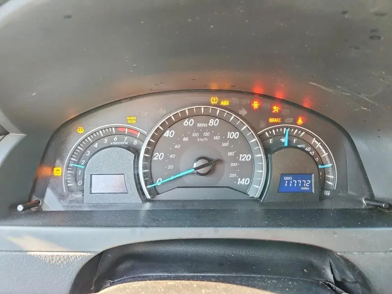 2014 TOYOTA CAMRY LE  