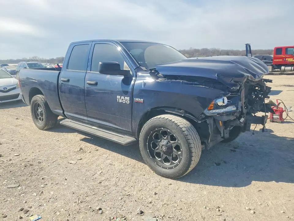 2013 RAM 1500 ST  