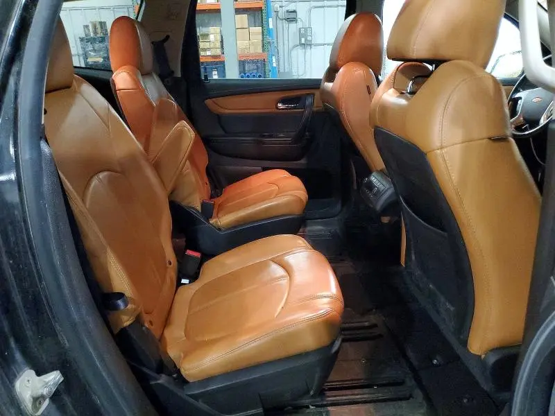 2014 CHEVROLET TRAVERSE LT  