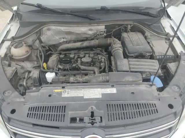 2017 VOLKSWAGEN TIGUAN SPORT  