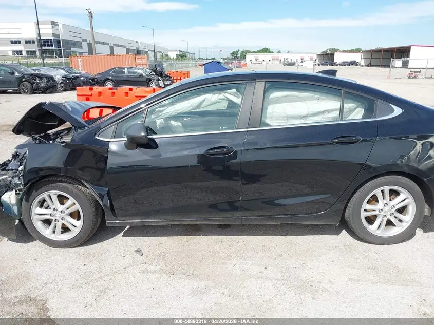 2017 CHEVROLET CRUZE LT AUTO