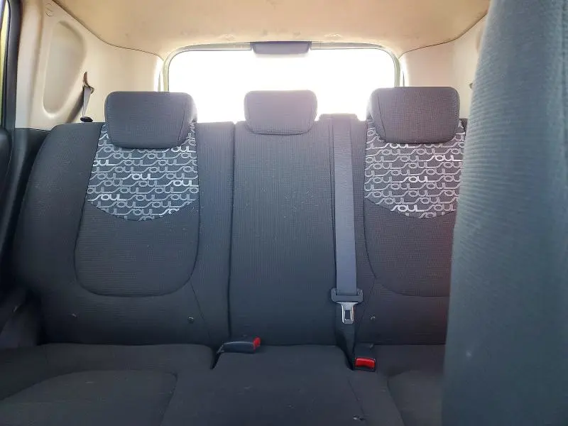 2010 KIA SOUL +  