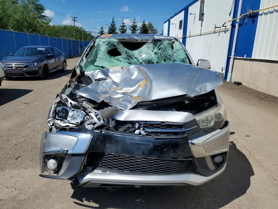 2018 MITSUBISHI RVR SE  