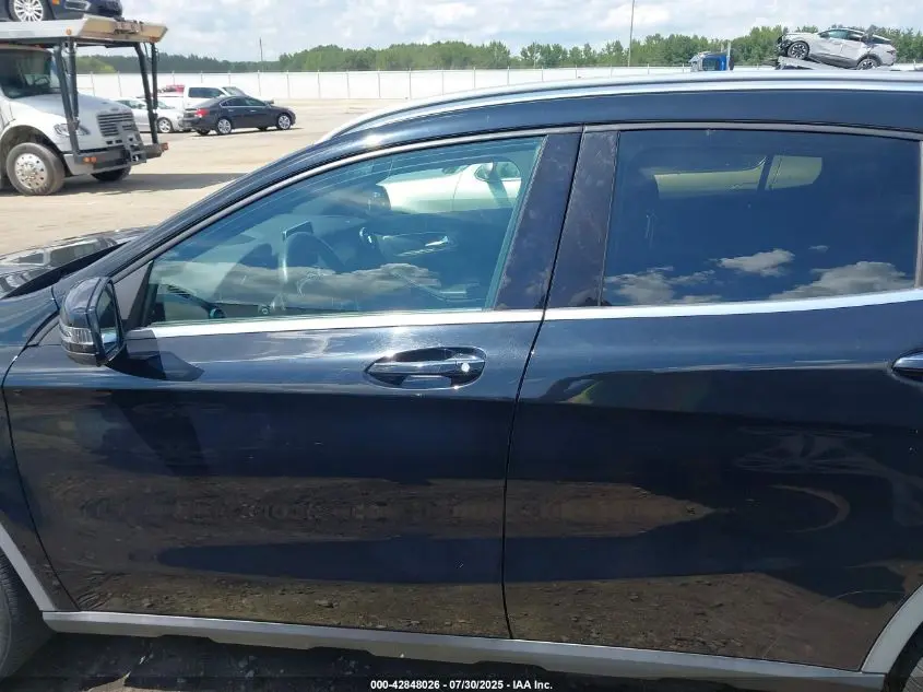 2016 MERCEDES-BENZ GLA 250 4MATIC