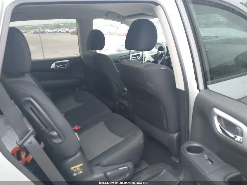 2019 NISSAN PATHFINDER S