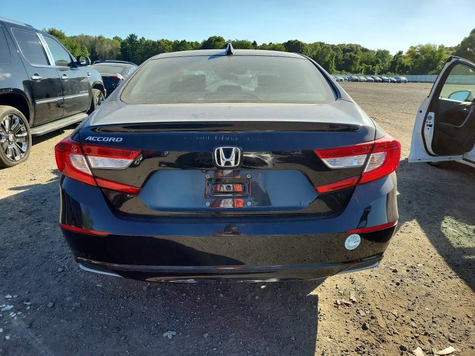 2019 HONDA ACCORD LX  