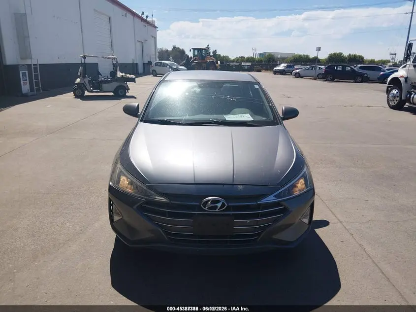 2019 HYUNDAI ELANTRA SE