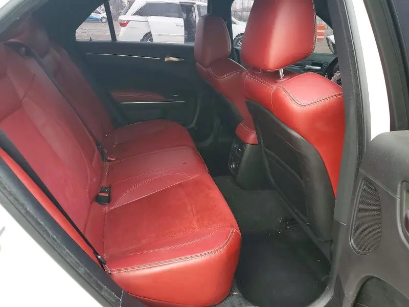 2013 CHRYSLER 300 SRT-8  