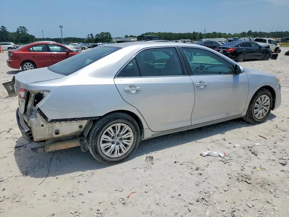 2013 TOYOTA CAMRY LE  