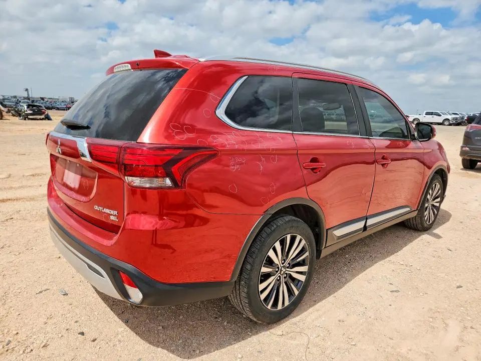 2019 MITSUBISHI OUTLANDER SE  