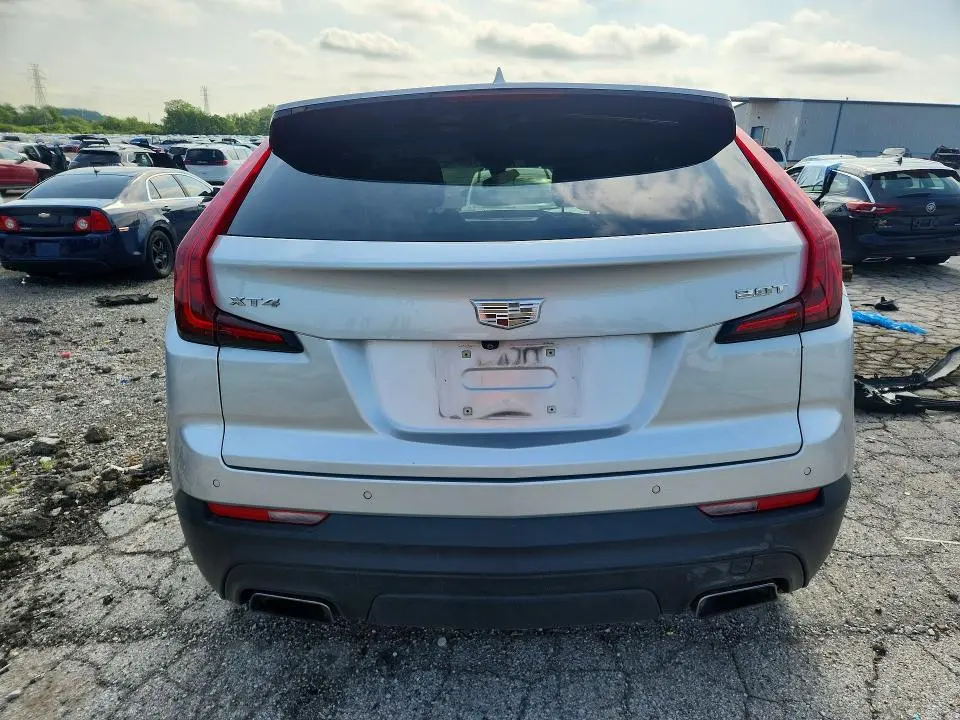 2019 CADILLAC XT4 LUXURY  