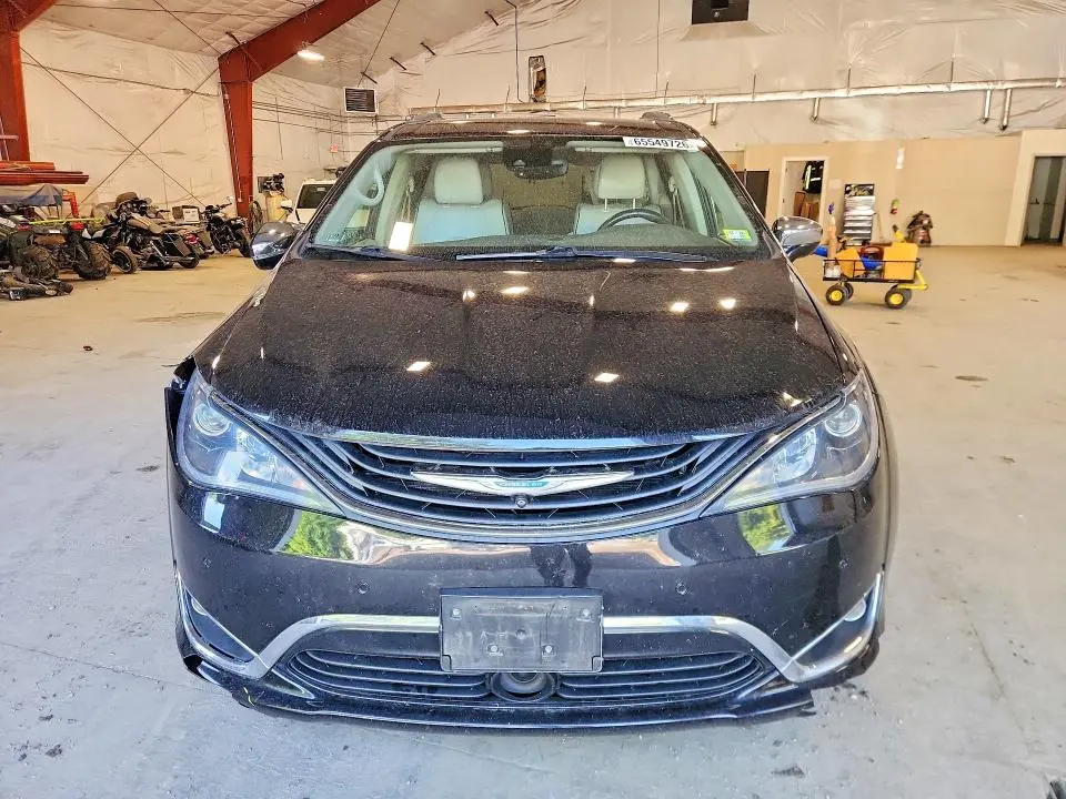 2018 CHRYSLER PACIFICA HYBRID LIMITED  