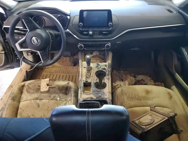 2021 NISSAN ALTIMA SV  
