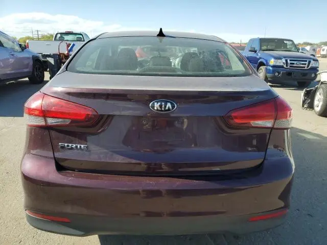 2017 KIA FORTE LX  