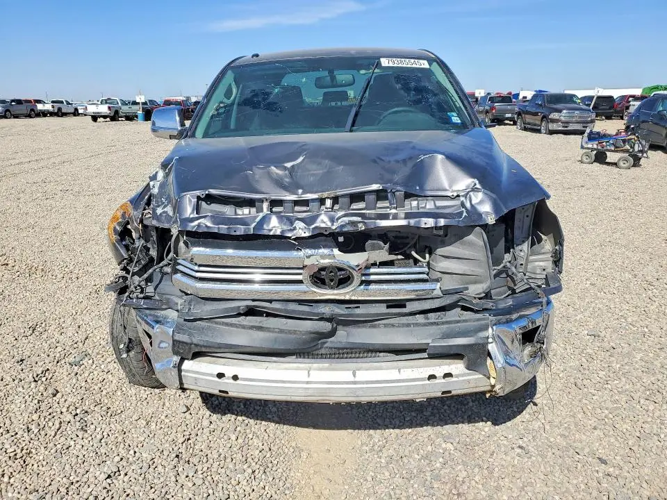 2017 TOYOTA TUNDRA SR5  