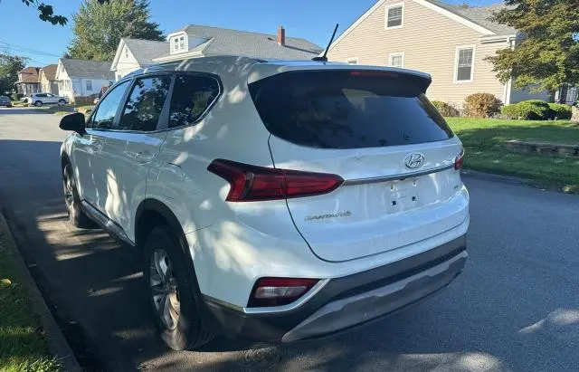 2019 HYUNDAI SANTA FE SE  