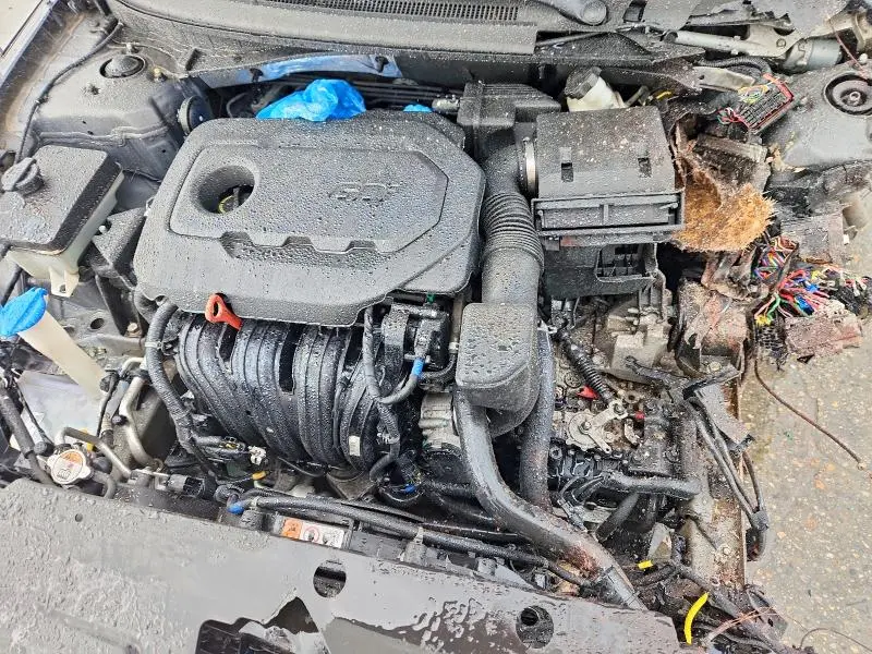 2019 HYUNDAI SONATA SE  