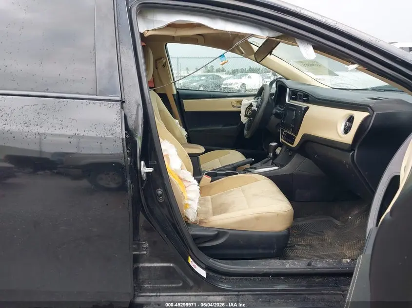 2017 TOYOTA COROLLA LE