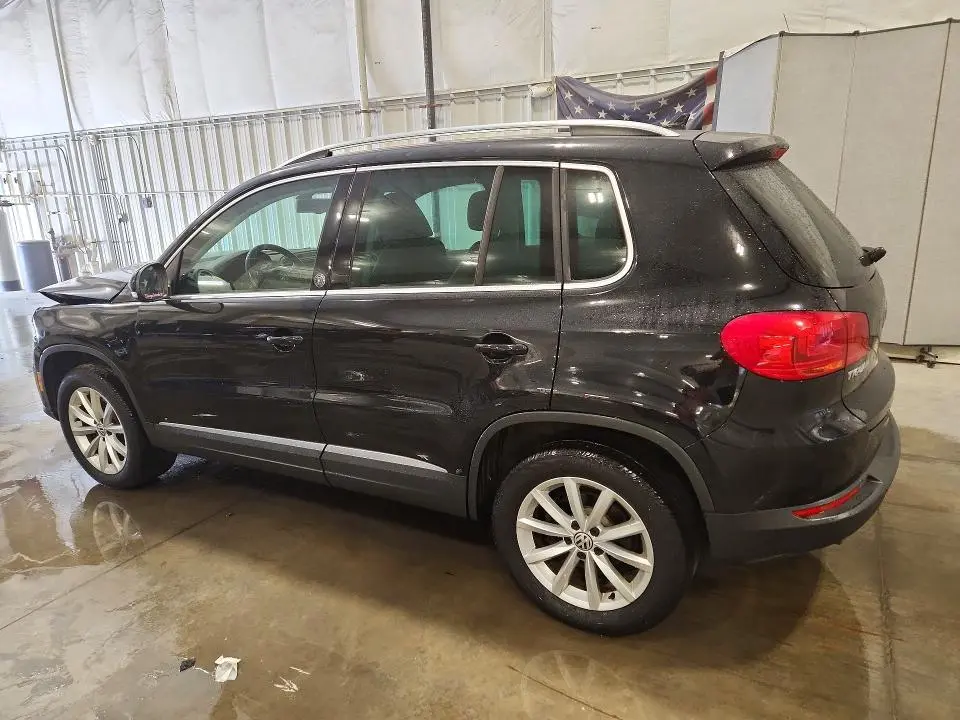 2017 VOLKSWAGEN TIGUAN WOLFSBURG  