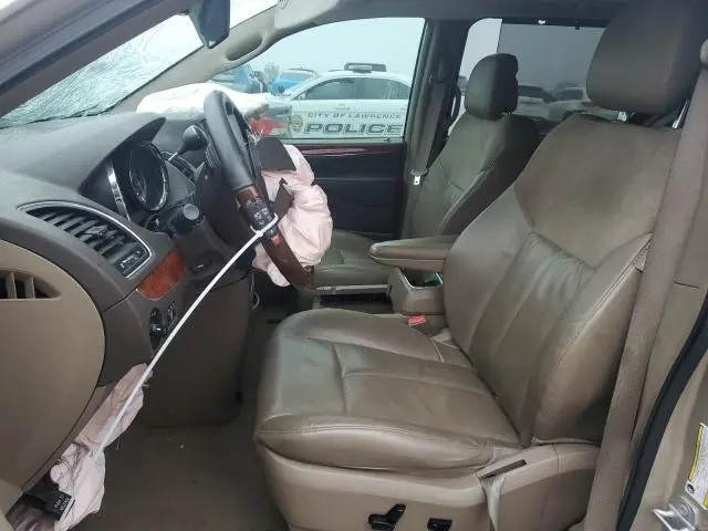 2016 CHRYSLER TOWN & COUNTRY LIMITED PLATINUM  
