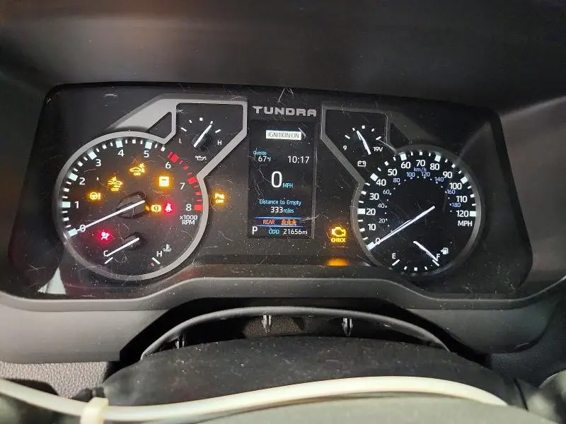 2024 TOYOTA TUNDRA SR5  