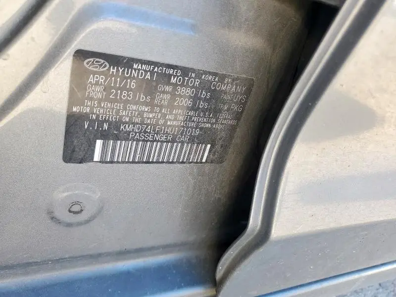 2017 HYUNDAI ELANTRA SE  