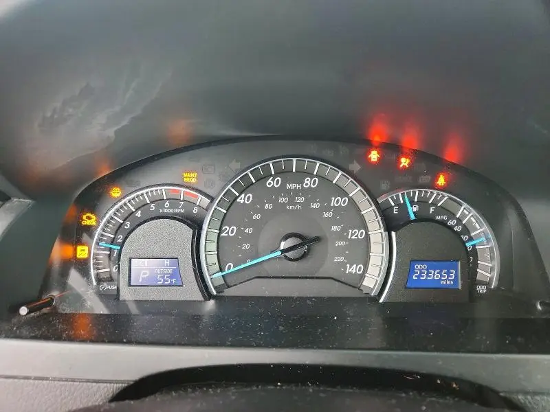 2013 TOYOTA CAMRY L  