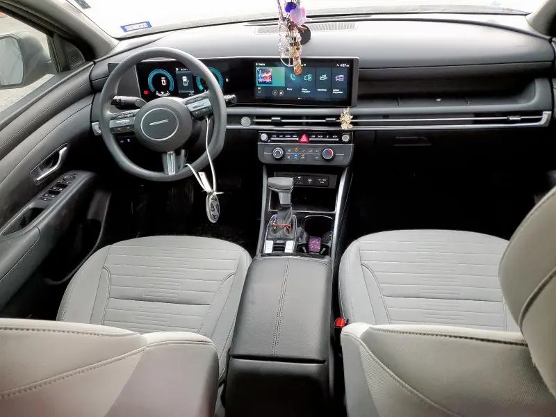 2025 HYUNDAI SANTA CRUZ SE  