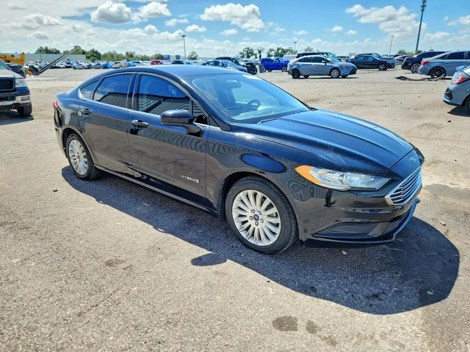 2017 FORD FUSION SE HYBRID  