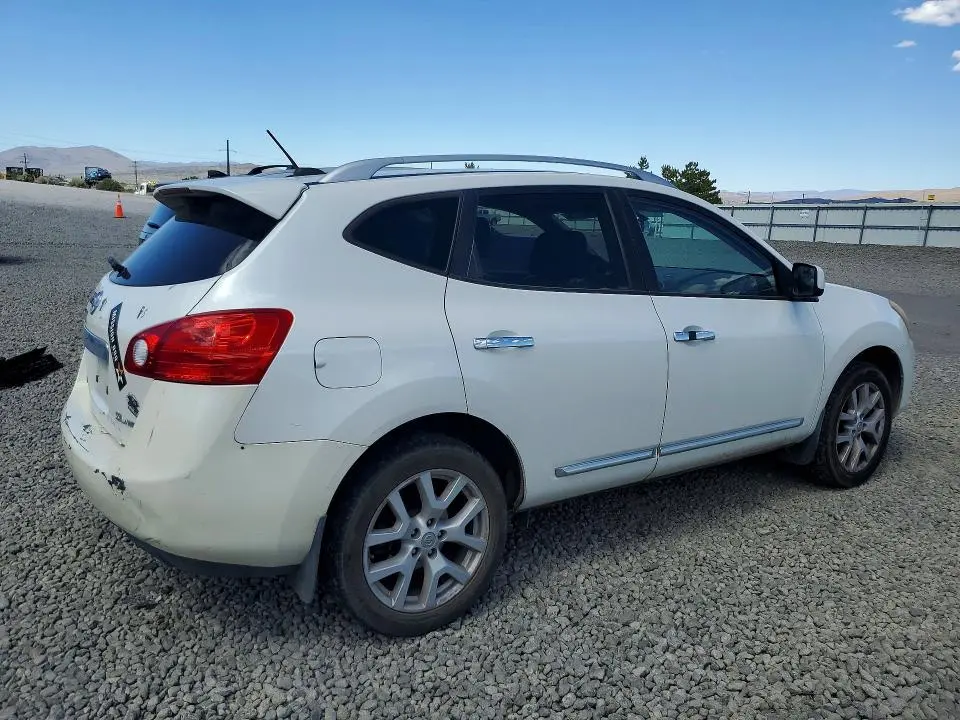 2011 NISSAN ROGUE S  