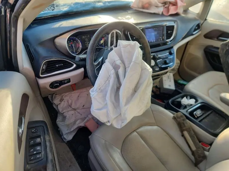 2021 CHRYSLER VOYAGER LXI  