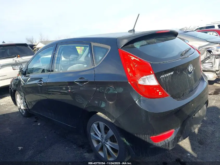 2013 HYUNDAI ACCENT SE