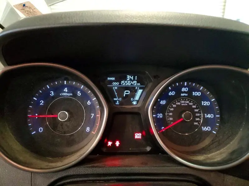 2011 HYUNDAI ELANTRA LIMITED  