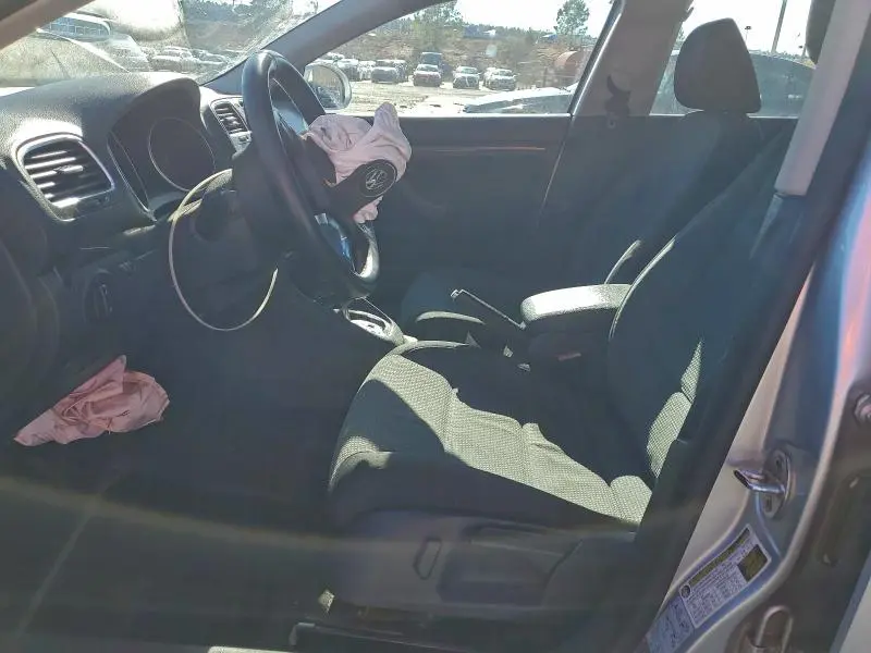 2013 VOLKSWAGEN JETTA S  