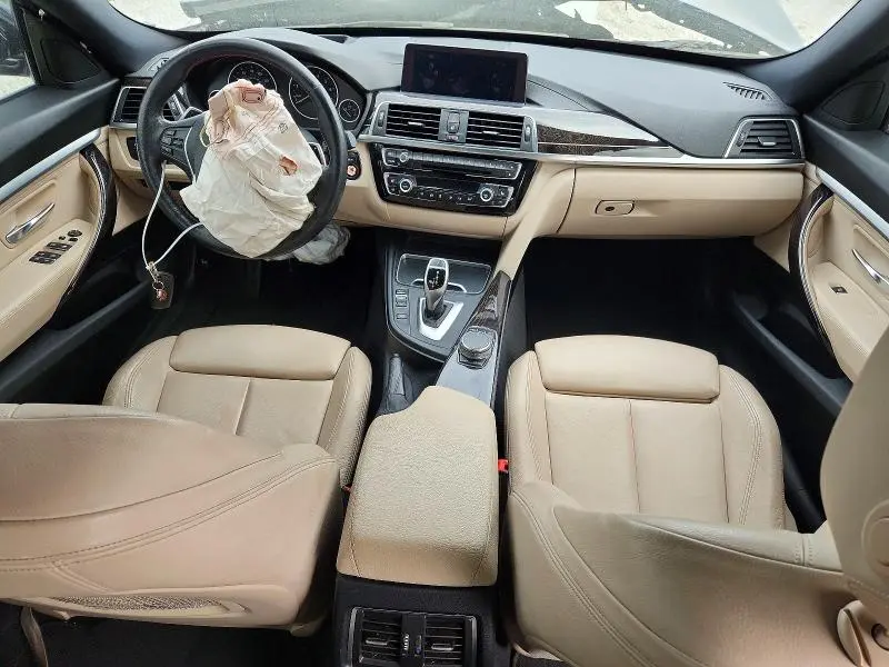 2018 BMW 330 XIGT  