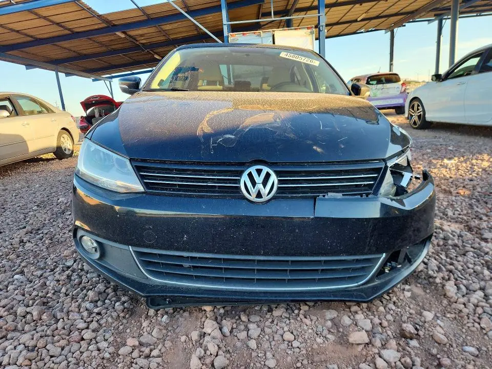 2013 VOLKSWAGEN JETTA SEL  