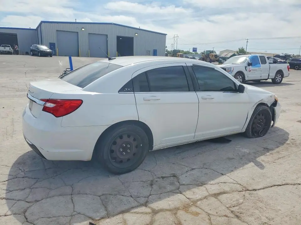 2012 CHRYSLER 200 LX  