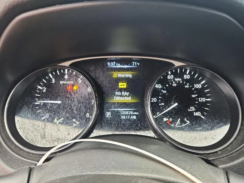 2016 NISSAN ROGUE SV  