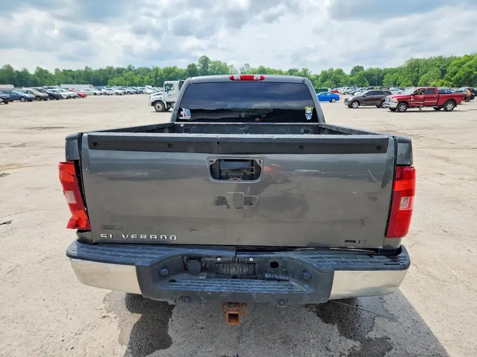 2011 CHEVROLET SILVERADO K1500 LT  