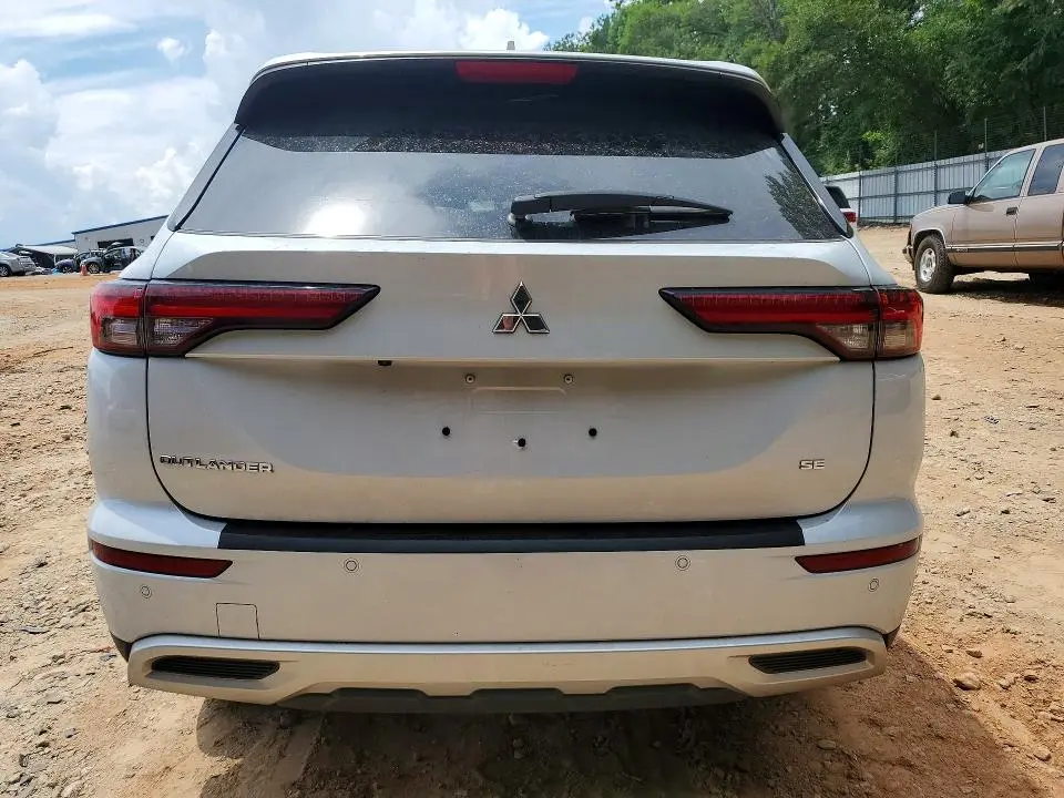 2024 MITSUBISHI OUTLANDER SE/BLACK EDITION  