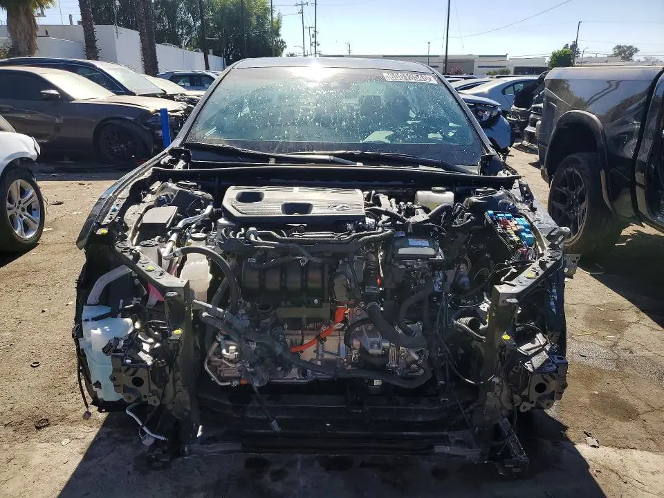 2025 LEXUS ES 300H BASE  