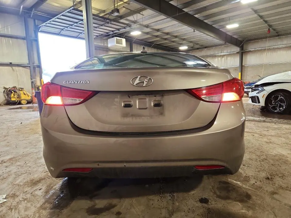 2012 HYUNDAI ELANTRA GLS  