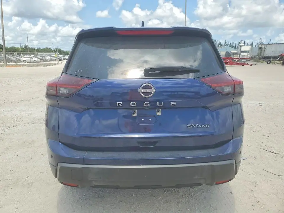 2024 NISSAN ROGUE SV  