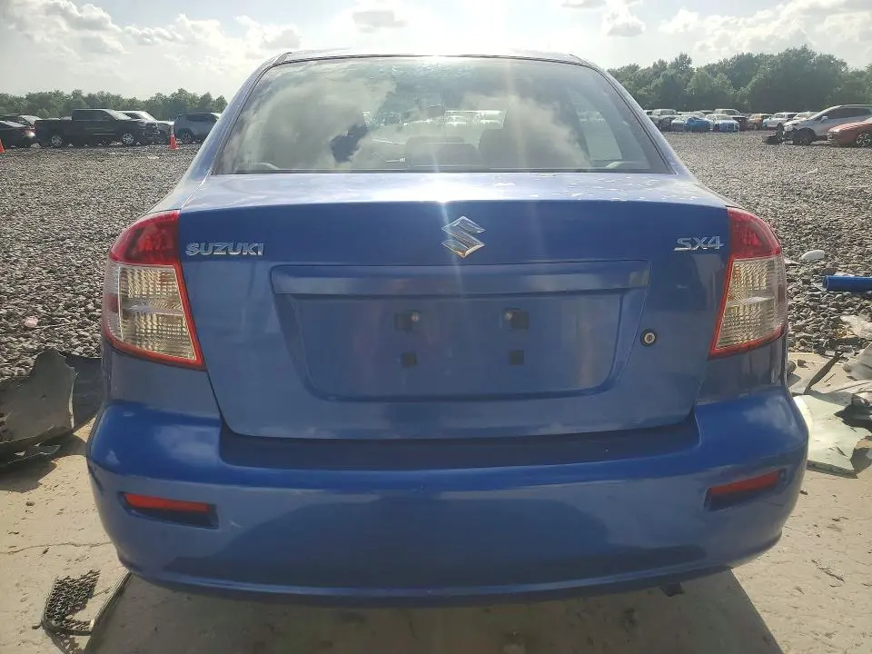 2013 SUZUKI SX4 LE  
